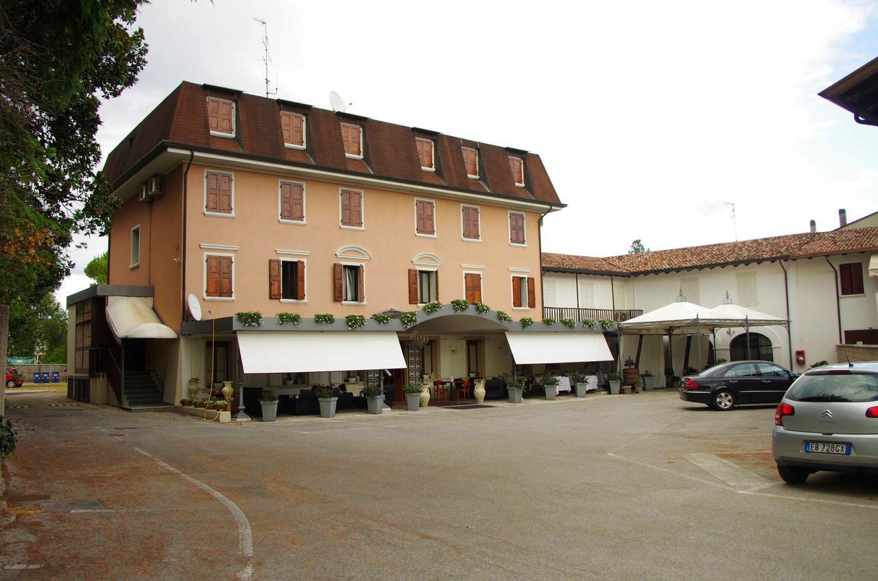 Il Novecento Hotel Casarsa della Delizia Eksteriør billede